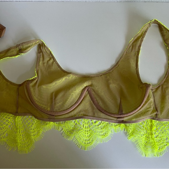 For Love & Lemons Spring Fling Underwire Crop - Picture 12 of 16